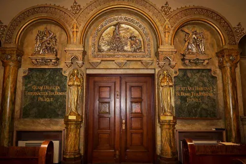 mary of the angels chapel entrance