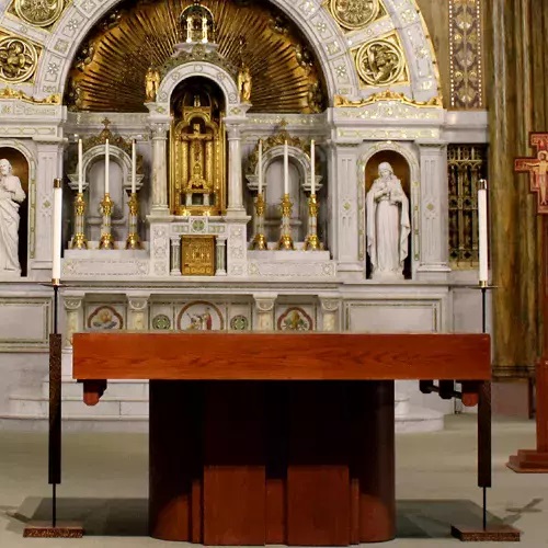 mary of the angels chapel altar of sacrifice