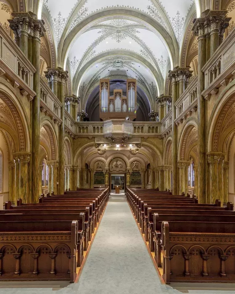 mary of the angels chapel interior